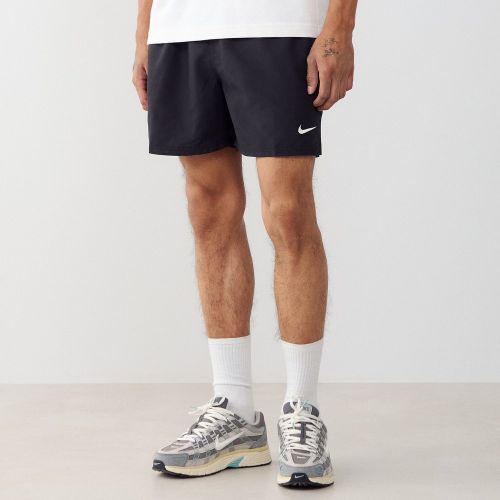 Short Essential Swim Noir/blanc - Nike - Modalova