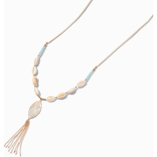 Long collier à pendentif pompon coquillage perlé - Claire's - Modalova