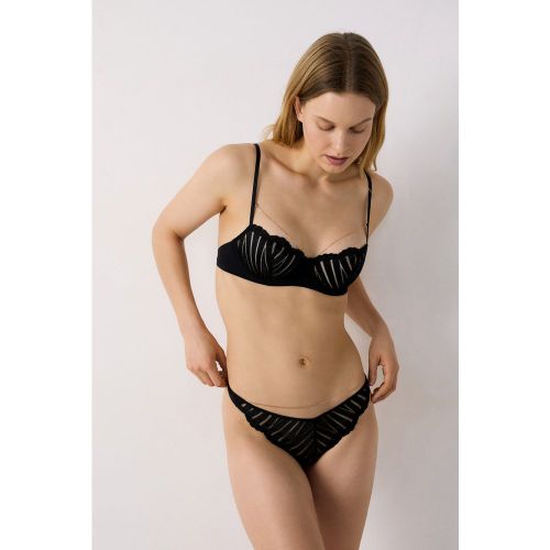 Tanga en dentelle détails bijoux - Exquise - 34 - Etam - Modalova