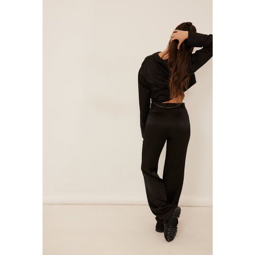 Pantalon de costume droit - Black - Coco & Tippie x NA-KD - Modalova