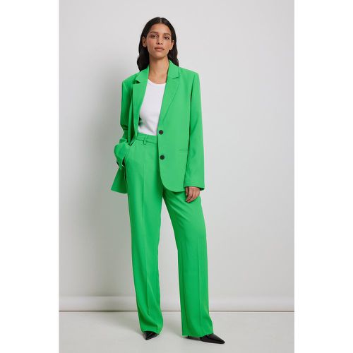 Pantalon de costume droit ajusté coupe standard - Green - NA-KD Classic - Modalova
