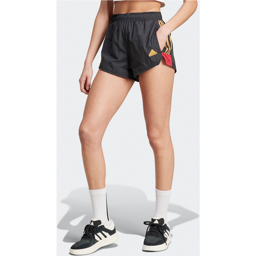 Tiro Cut 3-Streifen Summer Shorts, , Apparel, black/team victory red/st tan, taille: XS - adidas Originals - Modalova