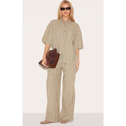 Pantalon droit à fines rayures et cordons ajustables | Taille 44 - PrettyLittleThing - Modalova