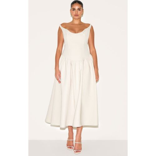 Plus Robe mi-longue tissée froncée à col bardot et taille tombante - PrettyLittleThing - Modalova