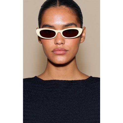 Lunettes de soleil style oeil de chat lisses - PrettyLittleThing - Modalova