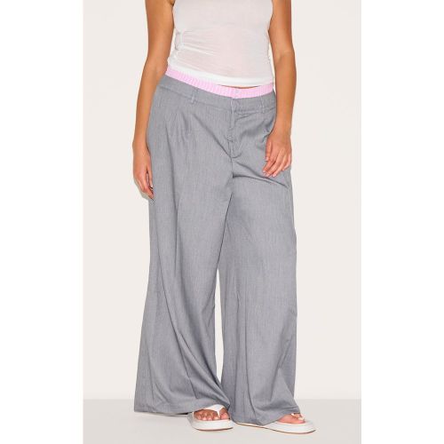 Plus Pantalon droit tissé à détail boxer rayé contrastant - PrettyLittleThing - Modalova