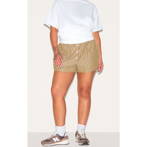 Plus Short en popeline de coton à fines rayures et bande sur la taille contrastante - PrettyLittleThing - Modalova