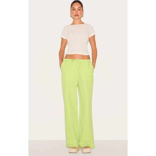 Pantalon droit à fines rayures - PrettyLittleThing - Modalova