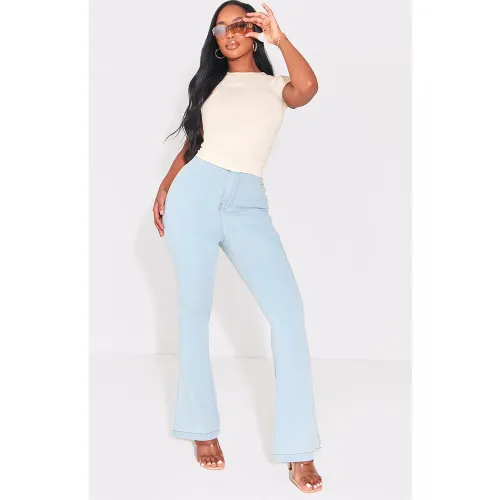 Shape Jean flare à ourlets fendus - PrettyLittleThing - Modalova