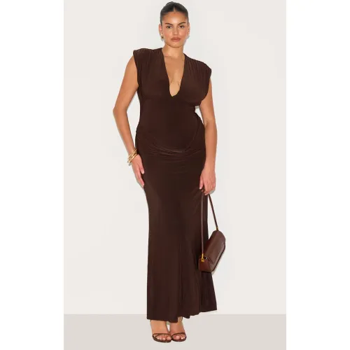 Plus Robe longue doublée décolletée à épaules froncées et taille drapée - PrettyLittleThing - Modalova
