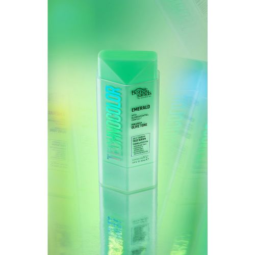 Bondi Sands Sérum autobronzant Technocolor Emerald 50ml - PrettyLittleThing - Modalova