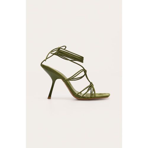 Sandales pointure large carrées en PU à talon et brides lacées nouées - PrettyLittleThing - Modalova