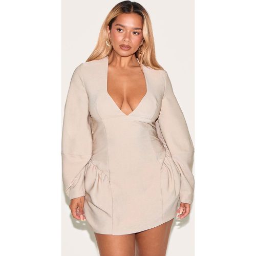 Shape Mini robe de tailleur décolletée à manches cocon et taille cintrée - PrettyLittleThing - Modalova