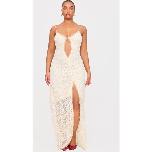 Plus Robe longue en mesh dentelle à découpe - PrettyLittleThing - Modalova