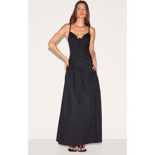 Robe longue à décolleté et détail asymétrique - PrettyLittleThing - Modalova
