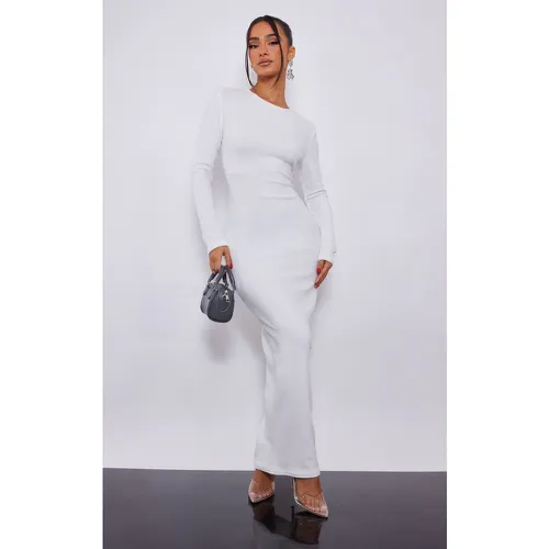 Petite Robe longue blanche en éponge - PrettyLittleThing - Modalova