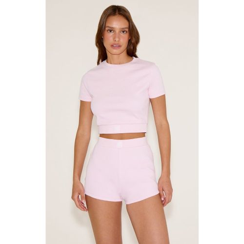 Short de pyjama style boxer tonal à emblème satiné - PrettyLittleThing - Modalova