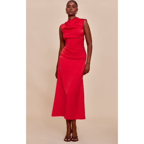 Robe Mi-Longue Moulante à Encolure Bateau en Matière Satinée - PrettyLittleThing - Modalova