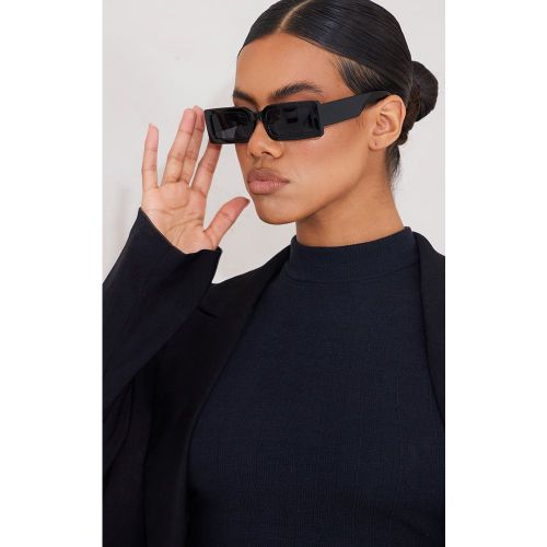 Lunettes de soleil à monture fine rectangulaire - PrettyLittleThing - Modalova