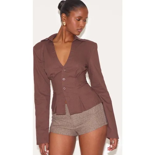 Chemise ajustée en effet lin mélangé à épaulettes et décolleté - PrettyLittleThing - Modalova