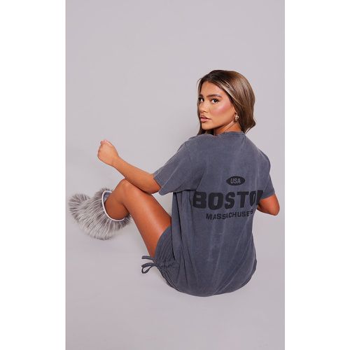 Robe t-shirt javélisé à slogan Boston - PrettyLittleThing - Modalova