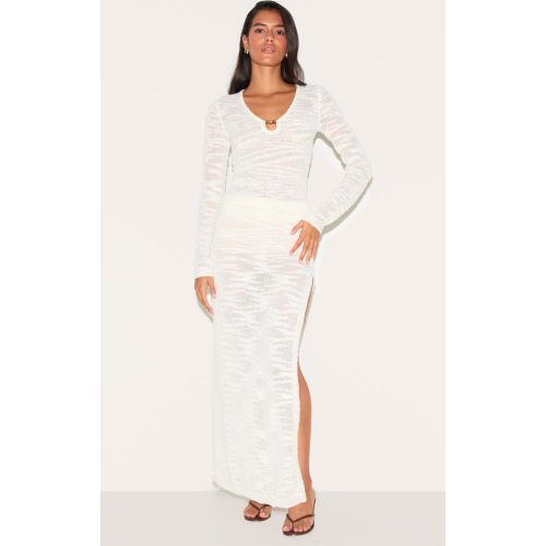 Jupe longue en maille style crochet boule écrue transparente fendue sur le côté | Taille Large - PrettyLittleThing - Modalova