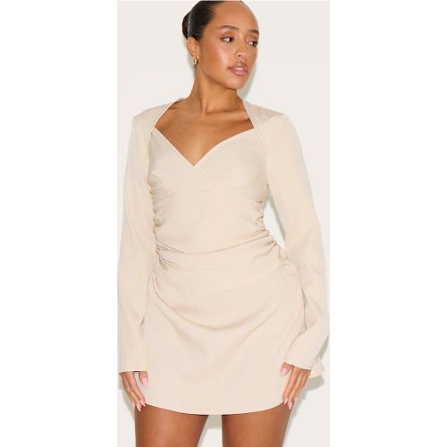 Shape Mini robe de tailleur fluide tissée froncée sur les côtés à col carré - PrettyLittleThing - Modalova