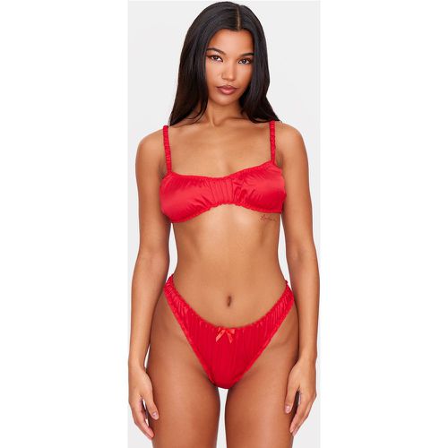 Ensemble de lingerie satiné volanté à fronces - PrettyLittleThing - Modalova