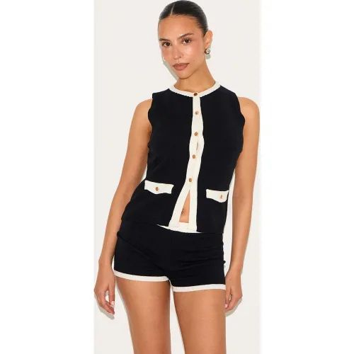 Petite Mini short en maille tricot à détails contrastants - PrettyLittleThing - Modalova