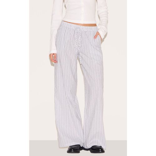 Pantalon large en coton à fines rayures et taille basse - PrettyLittleThing - Modalova