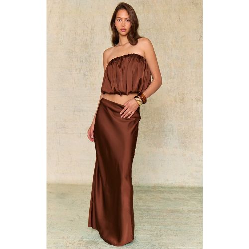 Jupe longue satinée à taille mi-haute - PrettyLittleThing - Modalova