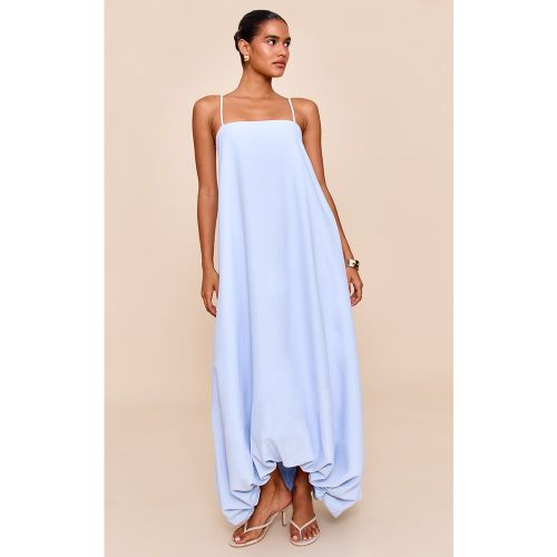 Robe longue fluide à bretelles fines | Taille 38 - PrettyLittleThing - Modalova