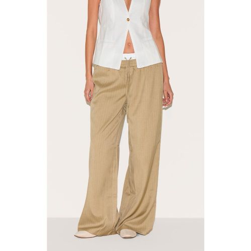 Pantalon droit à fines rayures et boutons devant | Taille 34 - PrettyLittleThing - Modalova