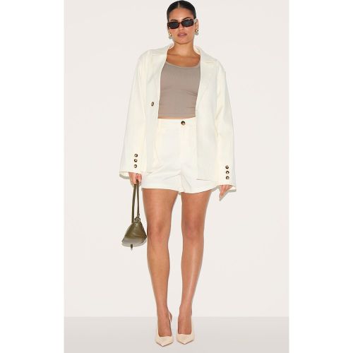 Plus Short de tailleur tissé - PrettyLittleThing - Modalova