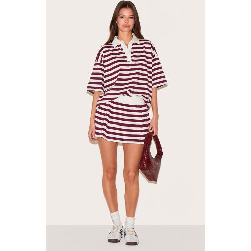 Mini jupe-short de tennis plissée à rayures | Taille 38 - PrettyLittleThing - Modalova