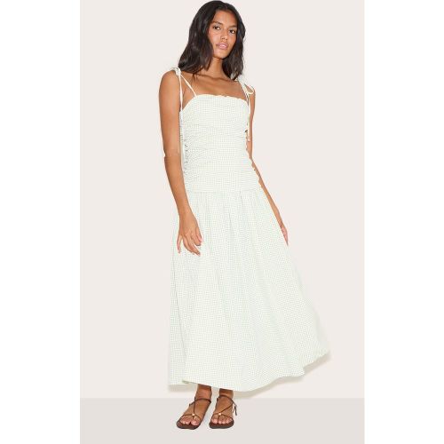 Robe longue froncée à carreaux et détail bretelles fines - PrettyLittleThing - Modalova