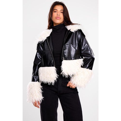 Veste en PU à bordures en fausse fourrure contrastantes - PrettyLittleThing - Modalova