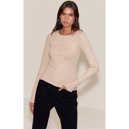 Top ajusté côtelé doux à manches longues et boutons | Taille 38 - PrettyLittleThing - Modalova