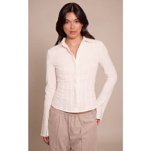 Chemise blanche à manches évasées et taille froncée | Taille 38 - PrettyLittleThing - Modalova