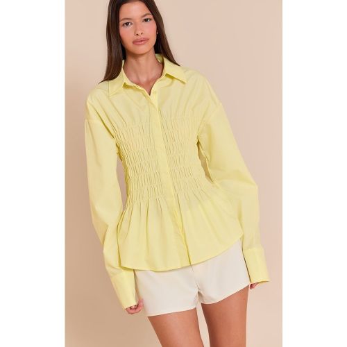 Chemise ajustée froncée - PrettyLittleThing - Modalova