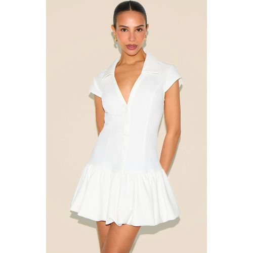 Petite Mini robe ajustée blanche plissée à col en V - PrettyLittleThing - Modalova