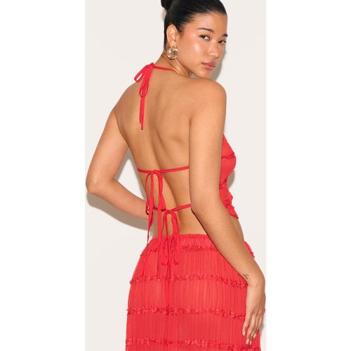Top en mousseline de soie froncé à dos nu et volants - PrettyLittleThing - Modalova