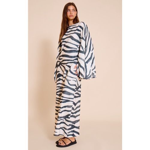 Robe longue fluide tissée imprimé à manches evasées - PrettyLittleThing - Modalova