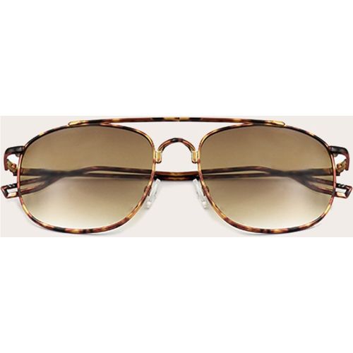 Lunettes de soleil style aviateur oversize en écailles à monture fine - PrettyLittleThing - Modalova
