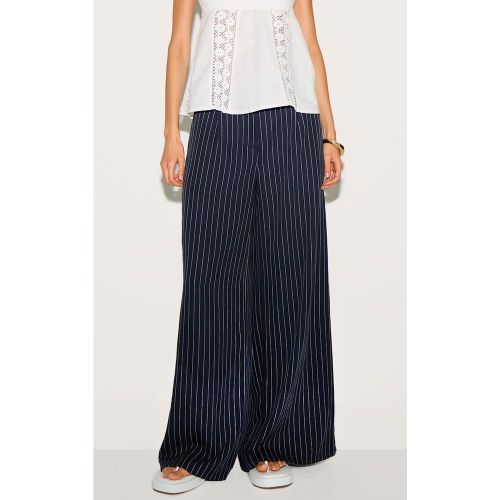 Pantalon de tailleur droit tissé à fines rayures - PrettyLittleThing - Modalova