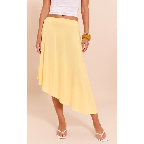 Jupe mi-longue moulante à ourlet asymétrique - PrettyLittleThing - Modalova