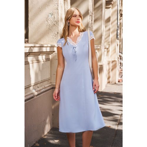 Robe midi à manches courtes en dentelle bleue douce - CUPSHE - Modalova