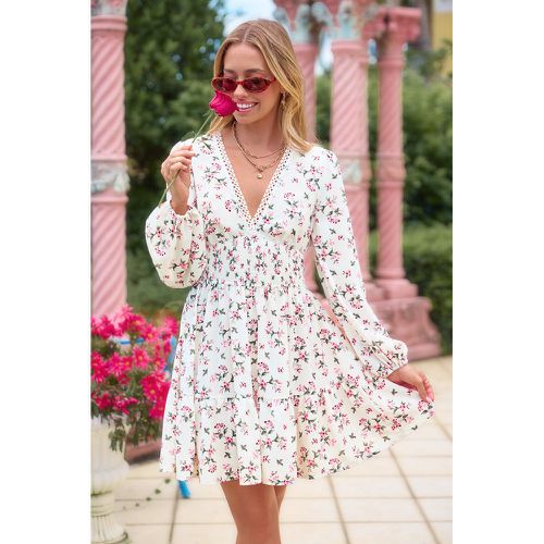 Robe courte plongeante à manches longues avec boutons rose - CUPSHE - Modalova