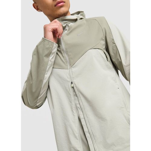 Nike Veste Stride+ - Vert, Vert - Nike - Modalova