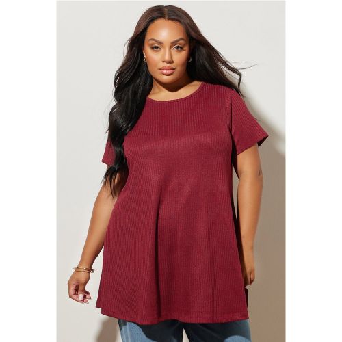 Tshirt Rouge Côtelé Doux Au Toucher Size 50-52 - Yours - Modalova